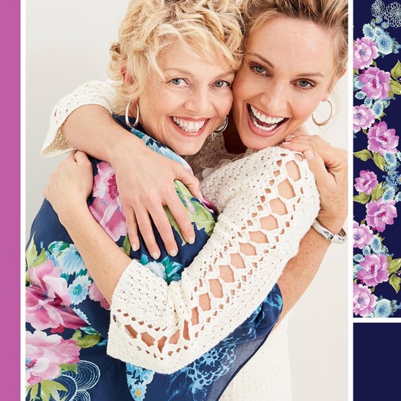 CHICO’S MYSTERY BOX (4 ITEMS) - Picture 3 of 5